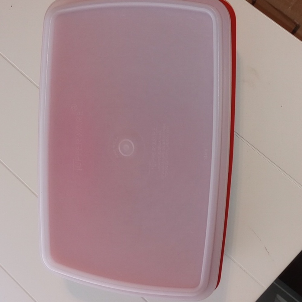 Vintage Tupperware container - Picture 2 of 2